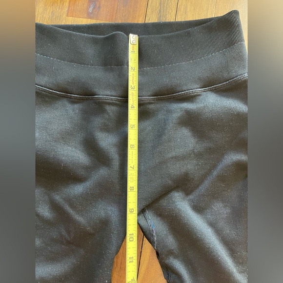 Lululemon love revealed leggings - Picture 8 of 11